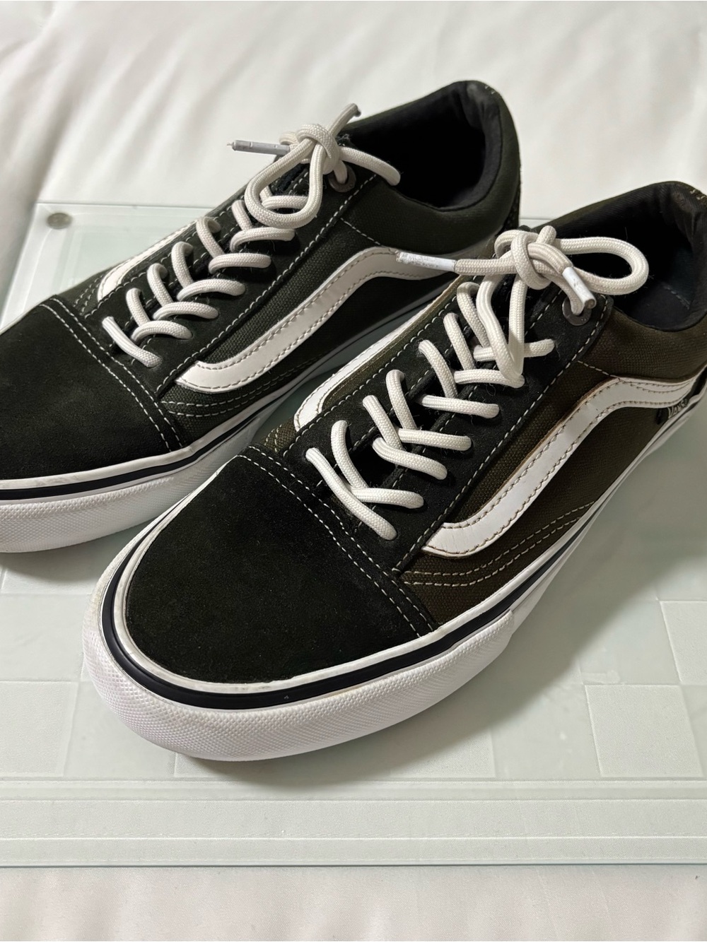 Vans Old Skool Sneakers in Dark Green and White Stripe